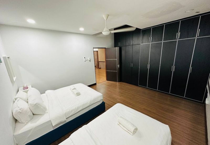 Taman Dahlia, Sepang