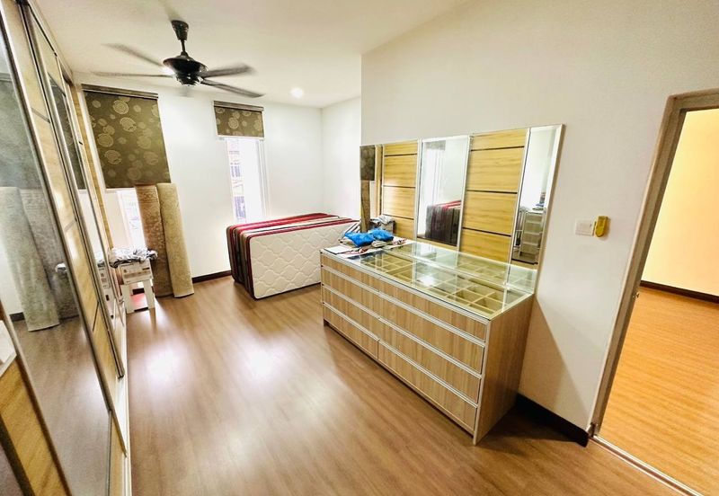 Taman Dahlia, Sepang