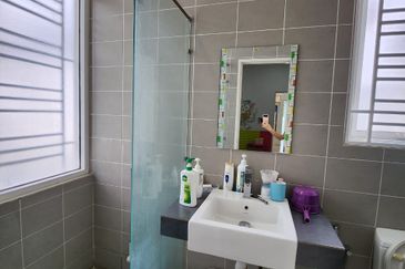 Clover Garden Residences