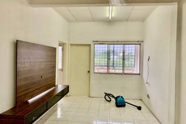 Putra Ria Apartment, Taman Pinggiran Putra