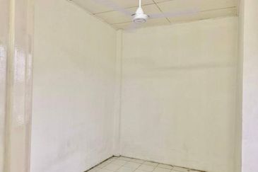 Putra Ria Apartment, Taman Pinggiran Putra