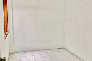 Putra Ria Apartment, Taman Pinggiran Putra