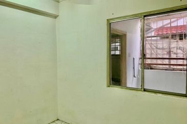 Putra Ria Apartment, Taman Pinggiran Putra