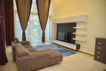 Symphony Hills Schumann