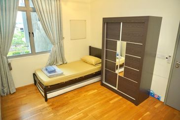 Symphony Hills Schumann