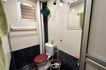 Apartment Teratai, Taman Sutera