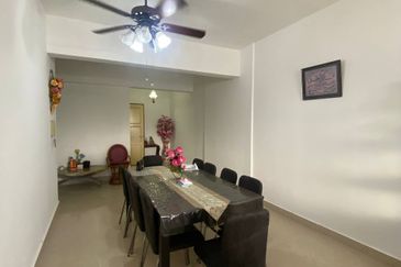 Rivercity Condominium