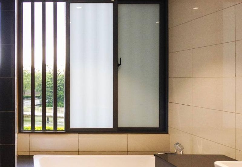 Paloma @ Tropicana Metropark