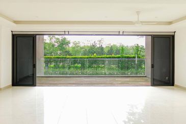 Paloma @ Tropicana Metropark