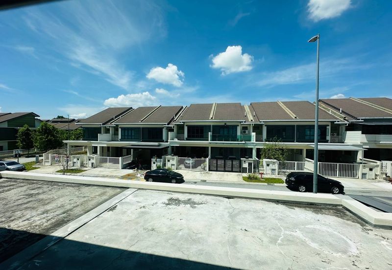 Avista @ Warisan Puteri