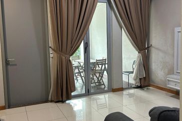 Symphony Hills Schumann