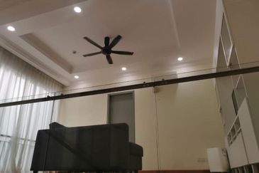 Symphony Hills Schumann