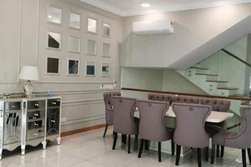 Symphony Hills Schumann