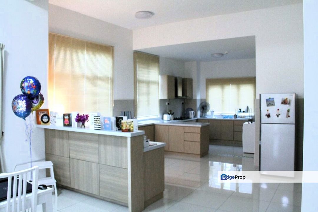 Semi D MyDiva, Perdana Lakeview East Cyberjaya for Sale, Selangor, Cyberjaya