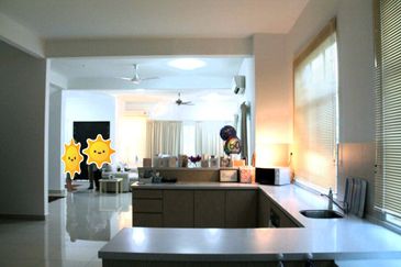 MYDiva, Perdana Lakeview East