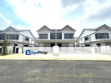 Sejati Lakeside 2 Cyberjaya Semi D for rent, Selangor, Cyberjaya