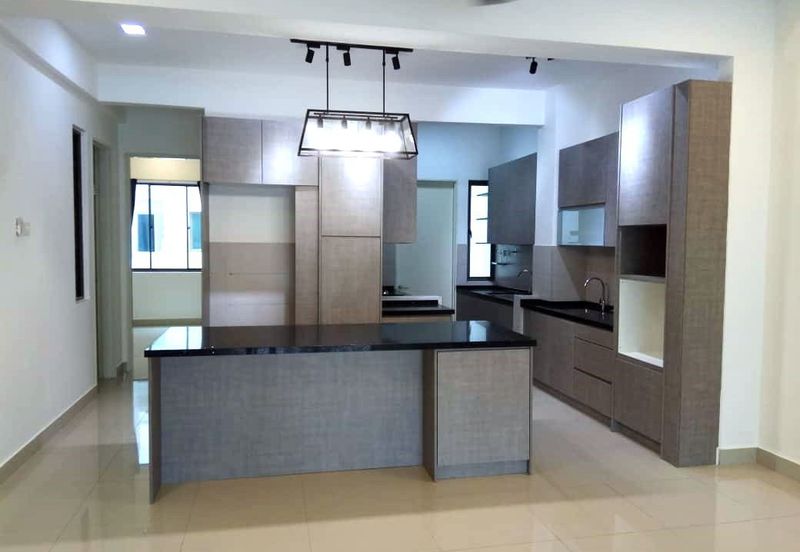 Lake Point Residence