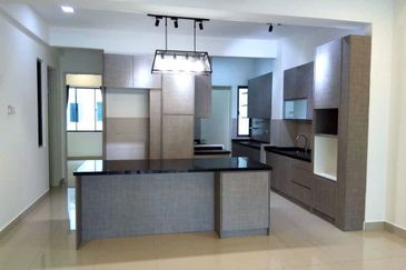 Lake Point Residence