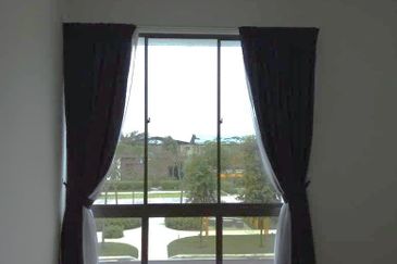 Lake Point Residence