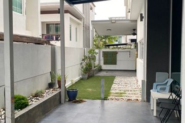 Jacaranda Garden Residence