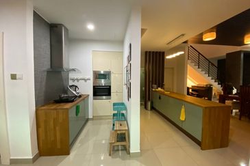 Jacaranda Garden Residence