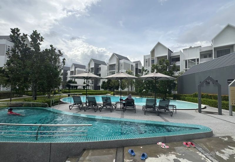 Casabayu Townhouse @ Cybersouth