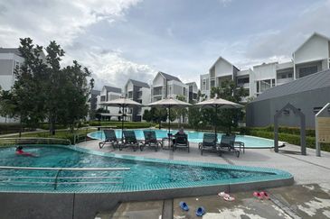 Casabayu Townhouse @ Cybersouth