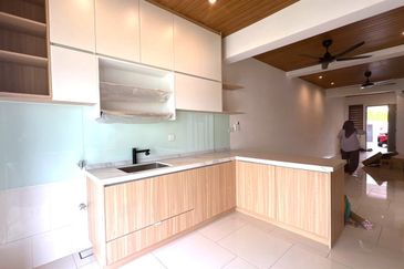 Casabayu Townhouse @ Cybersouth