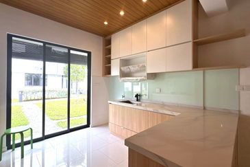 Casabayu Townhouse @ Cybersouth