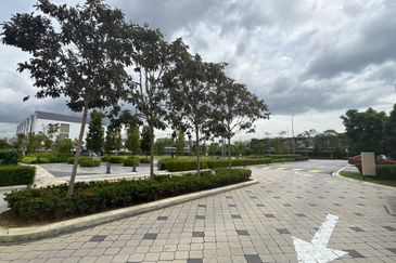 Casabayu Townhouse @ Cybersouth