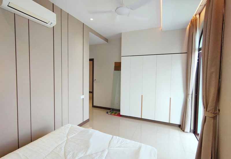 Isle of Kamares, Setia Eco Glades