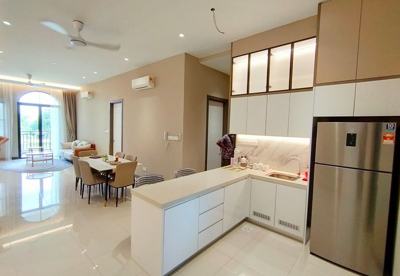 Isle of Kamares, Setia Eco Glades