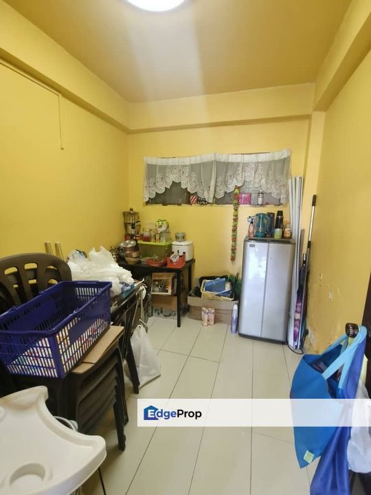 Unit Cantik Walk Up Apartment Anggerik Villa 2 Semenyih, Kajang, Selangor, Semenyih