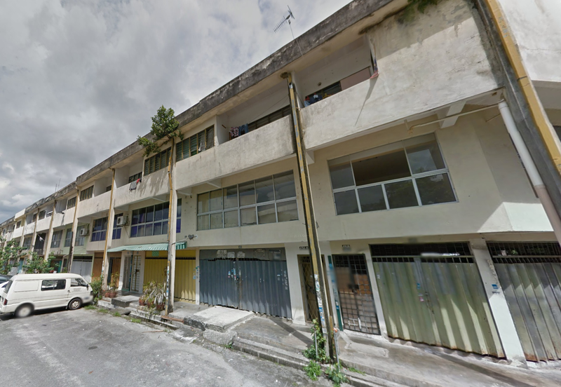 3 Storey Shop, Taman Sentosa, Kajang, Selangor For Sale