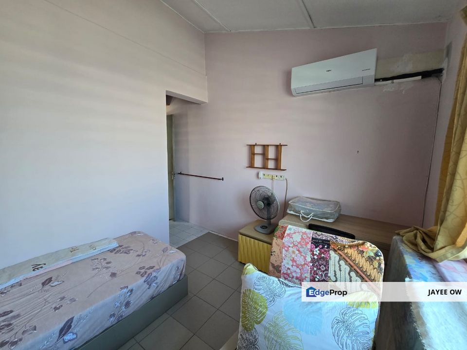 Extented 2 Storey Terrace House, Desa Sri Jenaris, Kajang, Selangor For Sale, Selangor, Kajang