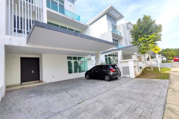 Clover Garden Residences