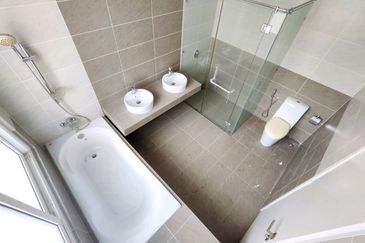 Clover Garden Residences