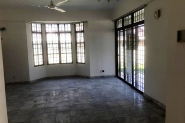 Taman Tasik Semenyih (Lake Residence)