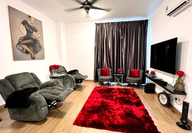 Lake Point Residence