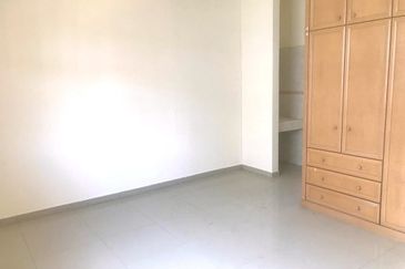 Taman Tasik Semenyih (Lake Residence)