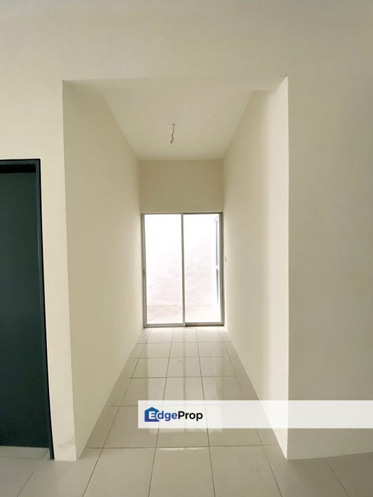 Ground Floor KITA BAYU TOWN HOUSE CYBERSOUTH FOR SALE, Selangor, Dengkil