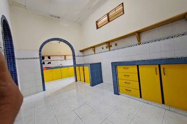 Jalan Suasana, Bandar Tun Hussein Onn