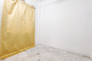 Kekwa Apartment @ Putra Perdana