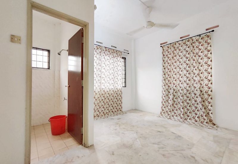 Kekwa Apartment @ Putra Perdana