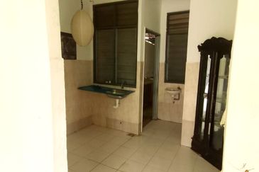 La Cottage Taman Putra Perdana