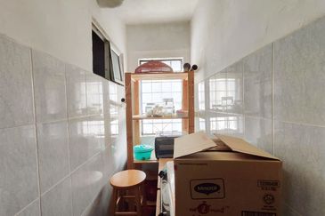 Taman Cahaya, Ampang