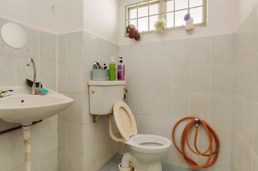 Taman Cahaya, Ampang