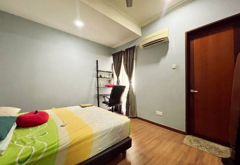 USJ Avenue @ USJ Heights