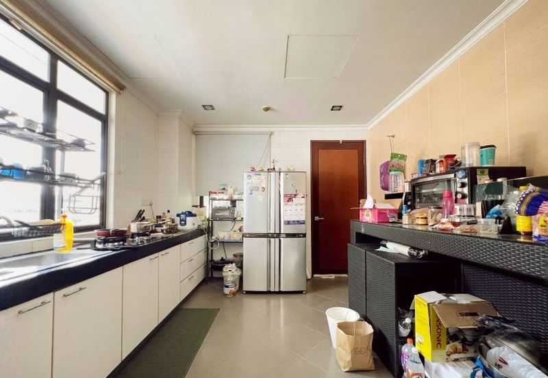 USJ Avenue @ USJ Heights