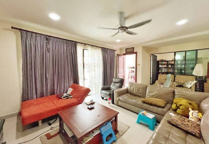 USJ Avenue @ USJ Heights